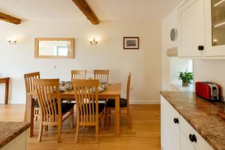Will's Cottage - 1