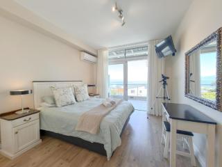 Stylish 3BR Apartment Monks View Plettenberg bay - 9