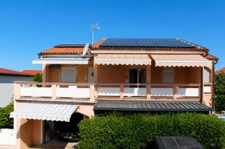 Apartments with heated pool Vir - by TA Leut Agency - 7