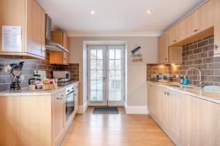 3 Bed in Whitby oc-w1007 - 7