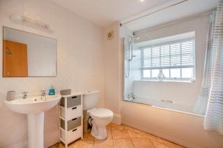 3 Bed in Whitby oc-w1007 - 3