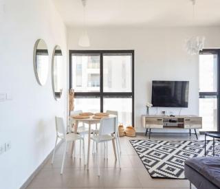 Luxury Apt Tower l Sea View Bat Yam l Mamad - 3