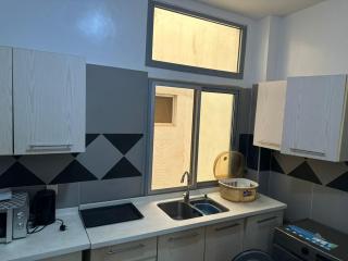 Appartement bon standing 3 chambres avec balcon et ascenseur - 1