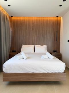 Hella Premium Rooftop suite - 6