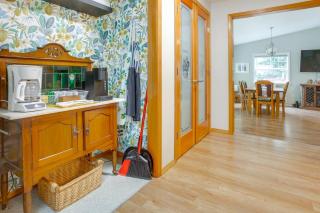 Port Angeles Abode w/ Yard & Guest House! - 1