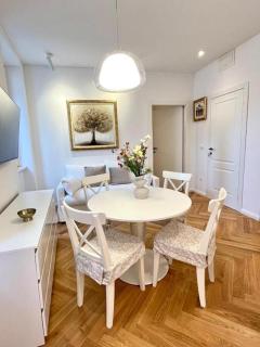 Old Town Ciceron Luxury Apartment - 8