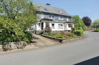 Haus Schnettler mit Sauna - 9