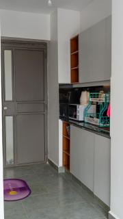 Stylish 10th Floor Studio with great Views ,Fast Wi-Fi and Secure - 6