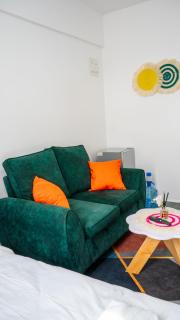 Stylish 10th Floor Studio with great Views ,Fast Wi-Fi and Secure - 8