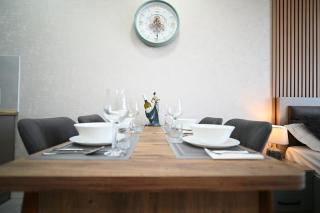 Large studio with panoramic views of the mountains and the sea - 4