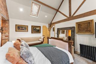 The Old Coach House - Sleeps 7 with Sauna - 9