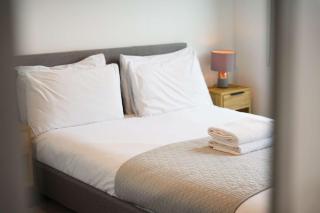 Modern 1 Bed Apartment Near Liverpool City Centre - 6