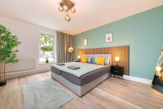 Exklusive Suite - Central - inclusive Sauna - Free Parking - Perfect for 7 Guests - Smart Home - 3