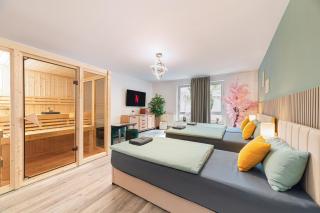 Exklusive Suite - Central - inclusive Sauna - Free Parking - Perfect for 7 Guests - Smart Home - 7