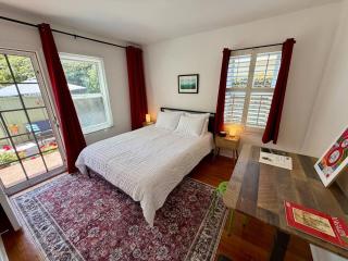 NEW Garden Duplex with Private Patio and Yard - 9