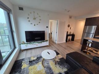Breath Taking View-TopFloorPHaccess-DTskyline-2BR2WR-5Guest - 3