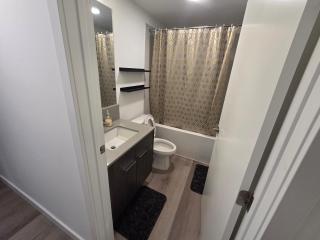 Breath Taking View-TopFloorPHaccess-DTskyline-2BR2WR-5Guest - 1