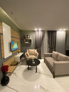 Luxury 1BR in Bahria IV Netflix Self Check-In - 7