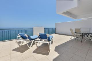 Apartamento de 2 dormitorios vista mar con parking - 2