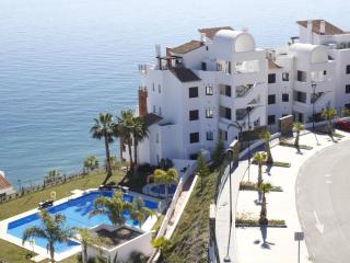 Apartamento con vistas al mar y parking incluido - 3