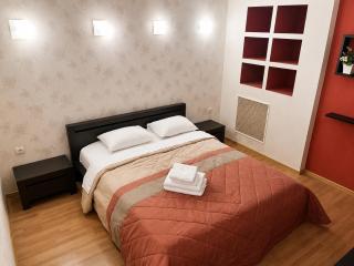 Family Place on Deribasovskaya 10 - 4
