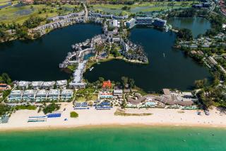 Laguna Oceanview Apartment with Lake View - 7