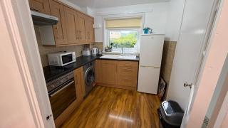 2 Bedroom Holiday Home 20 Mins from Loch Lomond - 7
