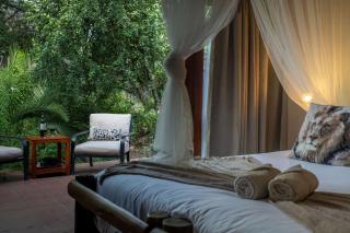 Lulu Safaris on Kruger - 0