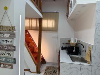 Quiet & Bright Apartment- Downtown- high-speed Wi-Fi - 5