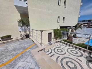 Balcony Apartment - 4