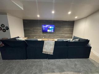 5BR Greeley Home Patio Pets EV - Sleeps 14 - 7