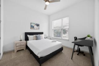 Bright & Modern 2 Bedroom, 2 Bathroom Stay - 0