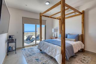 Modern studio with rooftop lounge, pools, gym, pickleball & Netflix access - 9