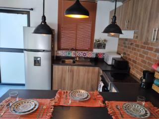 Well-Located Cumbayá Suite - 8 min to USFQ University - 4