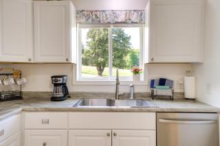 3 Mi to Lake Michigan: ‘The Country Cottage’ - 4