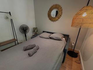 Charmant studio tout équipé au cœur de la ville - 452 - 9
