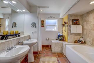 King Bed Villa with Kitchen, Spa, Pool, Gym - Relaxing - 5
