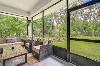 3 Mi to USF: Dog-Friendly Home w/ Large Yard - 8