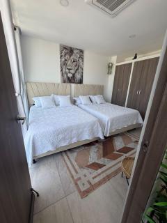 Apartamento en Rodadero, elegante y amplio a una cuadra del mar - 5