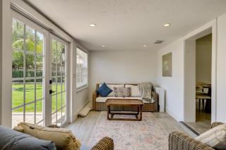 Sunroom & Yard! Family Naples Haven 3 Mi to Beach - 8