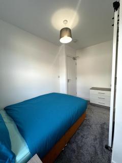Large House for Contractors - 4