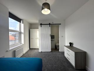 Large House for Contractors - 1