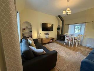 Snowdrop Cottage - 2