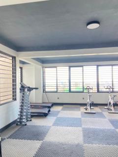 Luxury 2BR Apartment in Kilimani with Rooftop Restaurant and Bar - 8