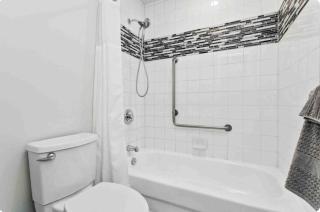 Spacious Studio Best location to explore Ottawa - 6