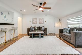 Central Tampa Oasis: Hot Tub & Huge Covered Deck! - 8
