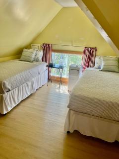 Hillside Landing B&B - 3