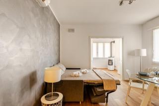 Urban Oasis Suite Design & Comfort in Ponti Romani - 1