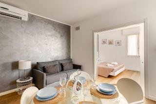 Urban Oasis Suite Design & Comfort in Ponti Romani - 9