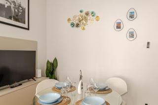 Urban Oasis Suite Design & Comfort in Ponti Romani - 4